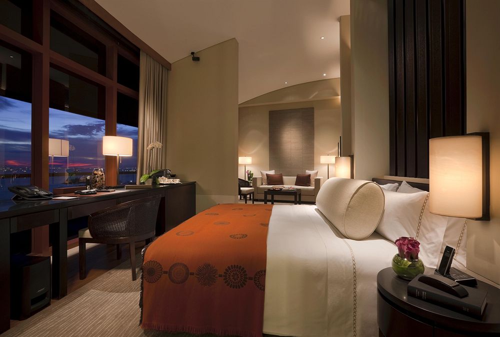 新加坡嘉佩乐酒店客房卧室